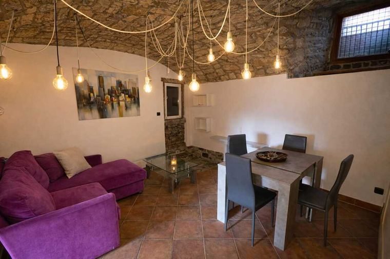 Berbenno apartment — living room